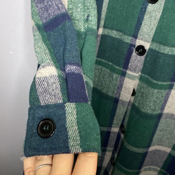 Fall Plaid Oversized Long Collared Full Button Front Shirt Jacket Size Medium - Picture 8 of 12